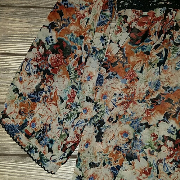 BKE Boutique boho top - Picture 3 of 7